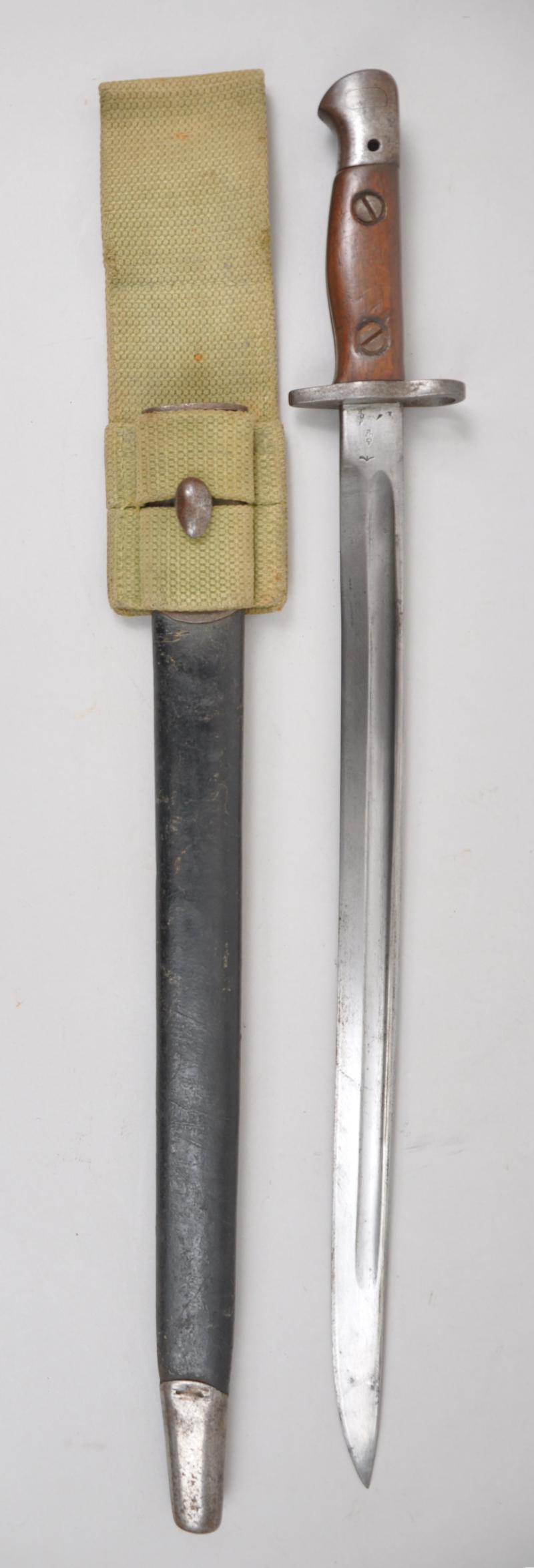 WW1 British 1917 SMLE Bayonet & '08 Webbing Frog