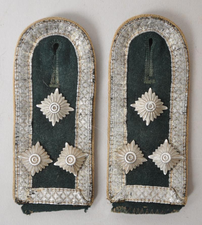 WW2 German NCO Infantry Shoulder Boards _ Stabsfeldwebel