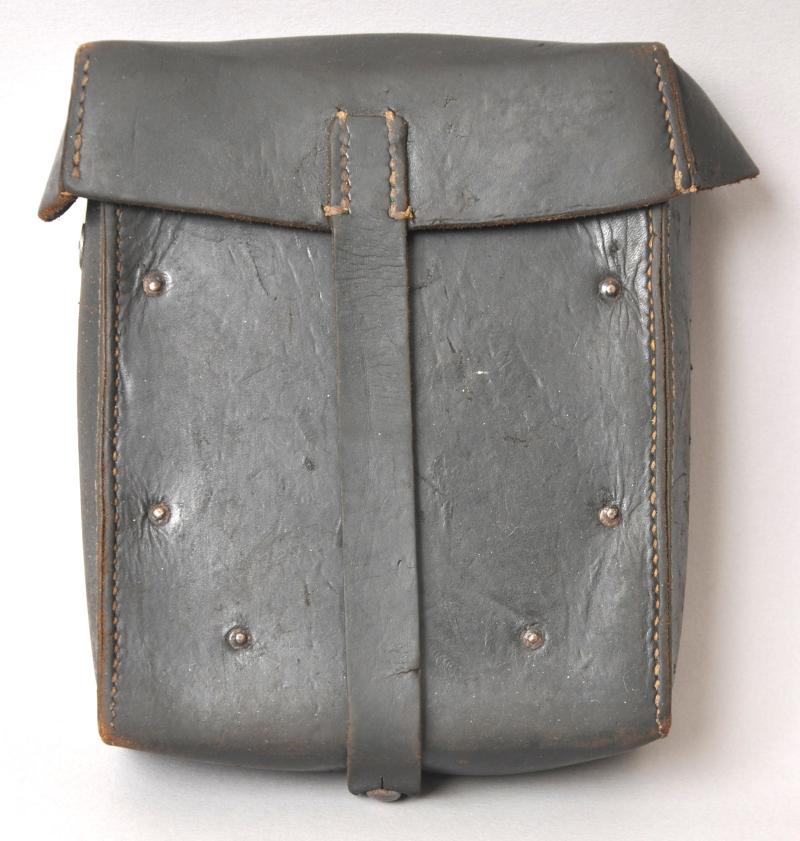 WW2 German MG Gunners Pouch