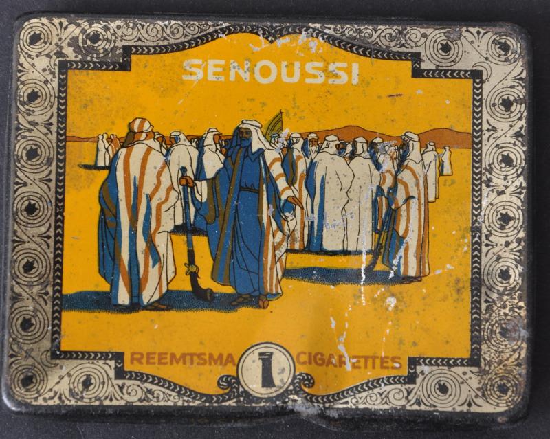 WW2 German 'Senoussi' Brand  Cigarette Tin