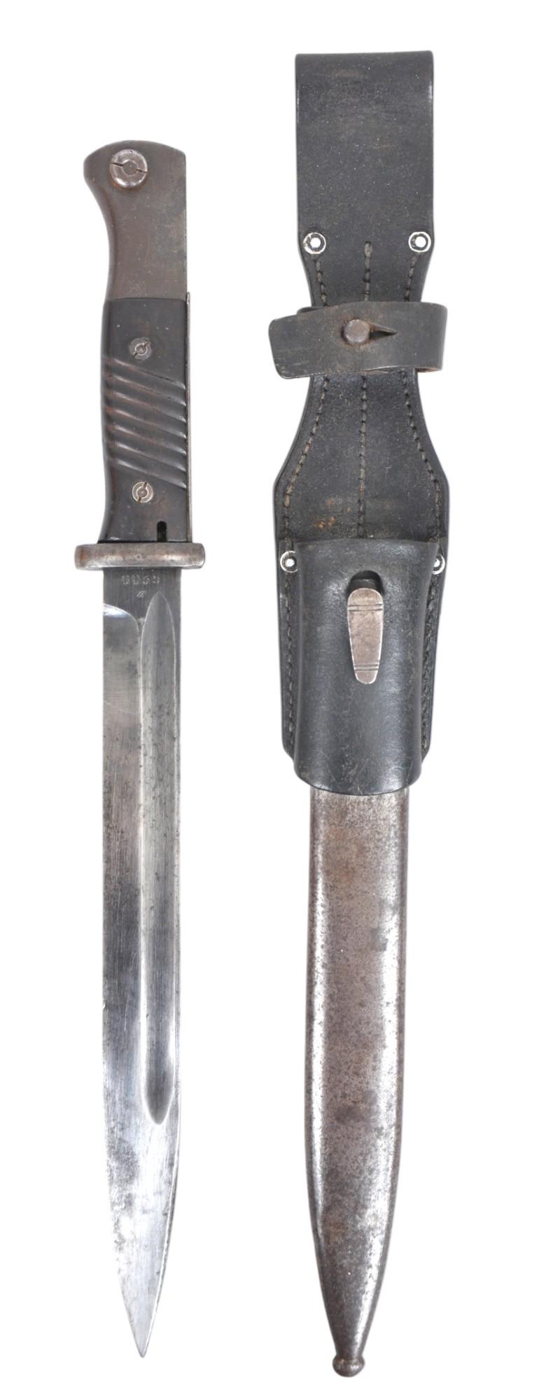 WW2 German K98 Bayonet & Frog