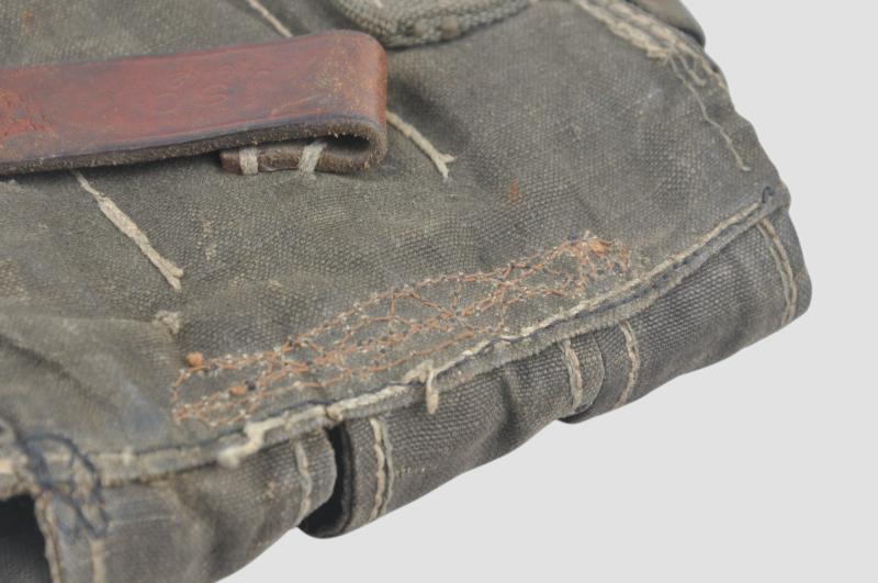 WW2 German MP40 Magazine Pouch 1942