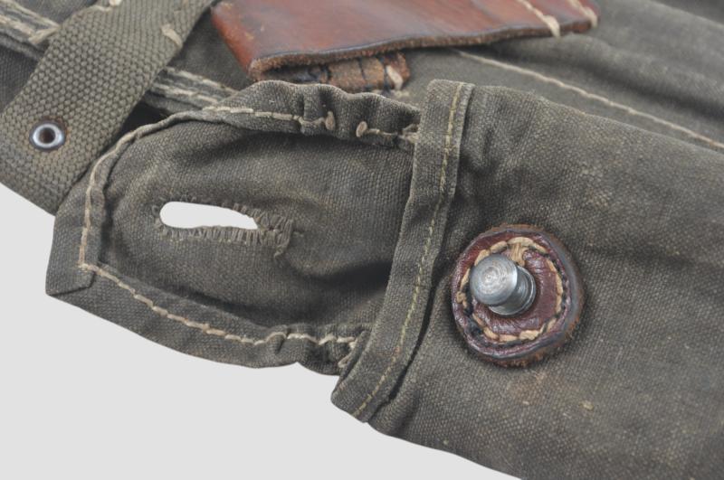 WW2 German MP40 Magazine Pouch 1942