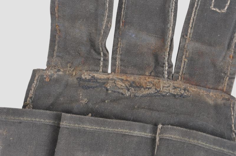 WW2 German MP40 Magazine Pouch 1942