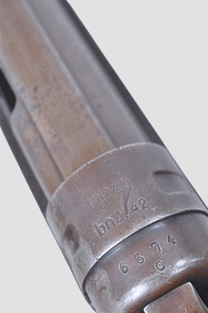 WW2 German MP40 Sub Machine Gun